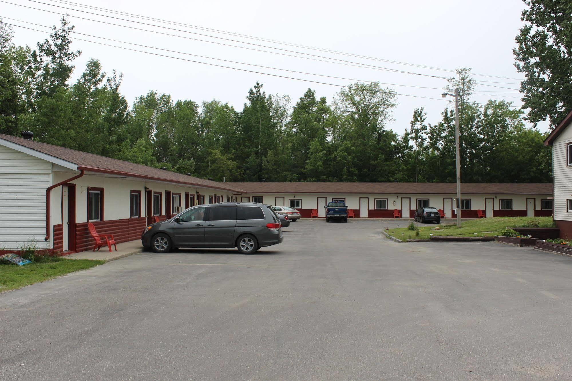 Relax Inn-Collingwood Exterior foto
